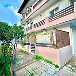 George Airport Apartments