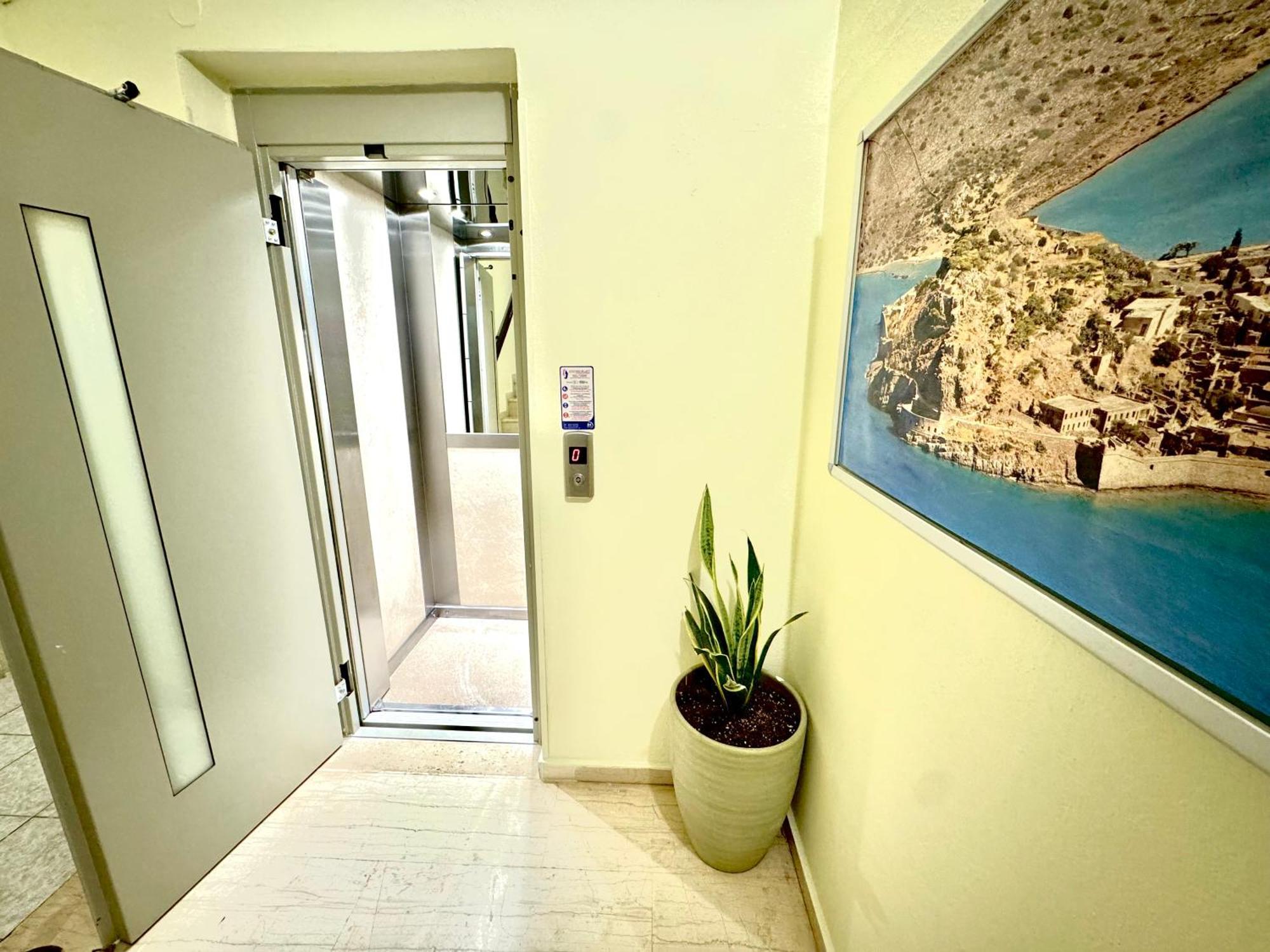 George Airport Apartment Iraklio