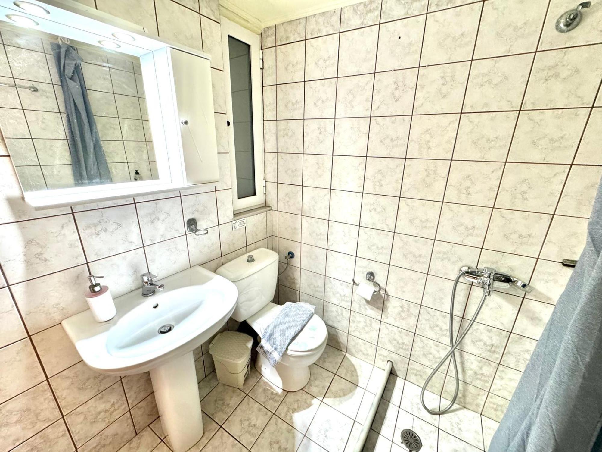 George Airport Apartment *
